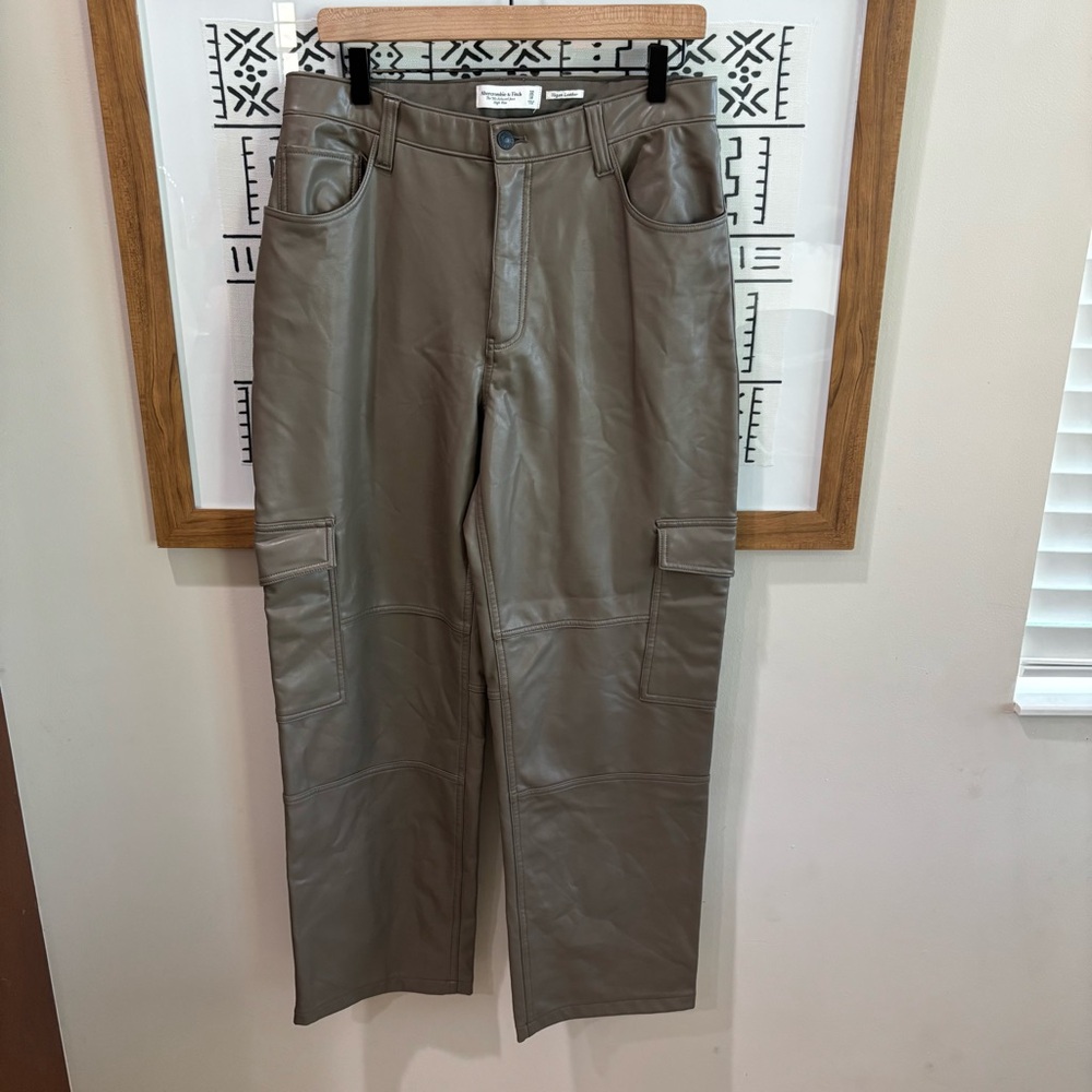A&F‎ The 90’s Relaxed Pant